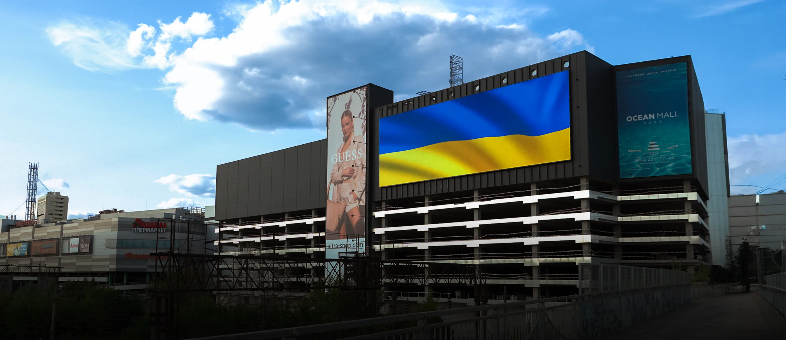Найбільший у портфелі: новий медіафасад Megapolis+ на Ocean Mall